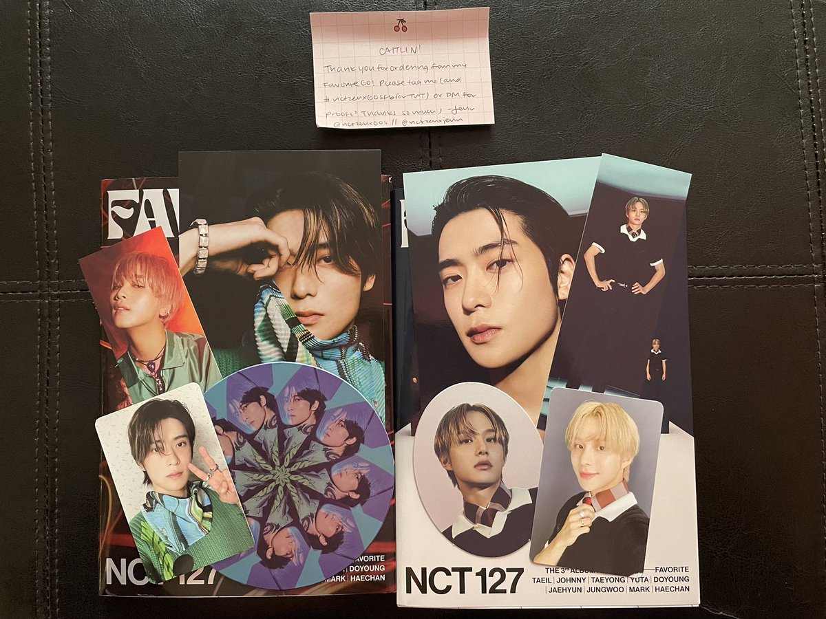sznies's tweet photo. thank u sm jenn @nctzenxGOs for holding this go!! 🤗❤️ #nctzenxGOsfb https://t.co/7ZDo8GogUL