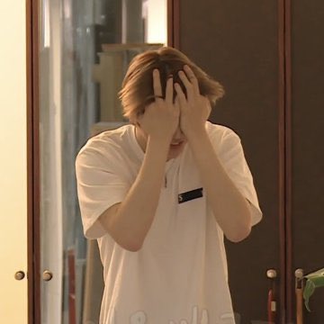 KDNfansub's tweet photo. بما انها كثرت الاسئلة عن نسخة البنات من البرنامج الى الان قرار ترجمته متوقف اي تحديث بنعطيكم خبر https://t.co/Ur049uNak5