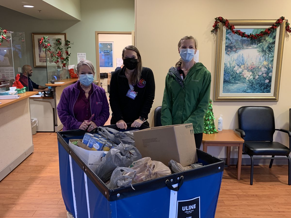 empathhealth's tweet photo. Thank you to everyone for supporting the #EmpathHonors food drive benefitting Bay Pines VA Healthcare System food pantry. Today, we delivered the last of the estimated 2,000 lbs. of food donations. #ThankYou #WeHonorVeterans  #WHV #TeamEmpath https://t.co/v358WtoKnW