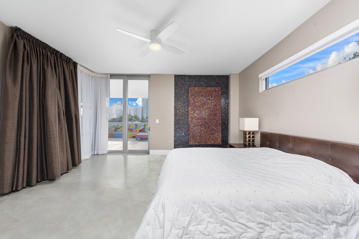 MIAwaterfront's tweet photo. Just Listed‼️This unit embodies artistic sophistication throughout. 😍

1520 Lenox Ave #PH4 | Miami Beach, FL 
2 BD + 2.5 BA | 2,496 Living SF

💸Asking Price: $1,700,000💸

𝐉𝐮𝐥𝐢𝐚𝐧 𝐉𝐨𝐡𝐧𝐬𝐭𝐨𝐧⁣⁣⁣
Broker Associate - @corcorangroup
#forsale #corcoran #luxuryrealestate https://t.co/yqj3MKI3Su