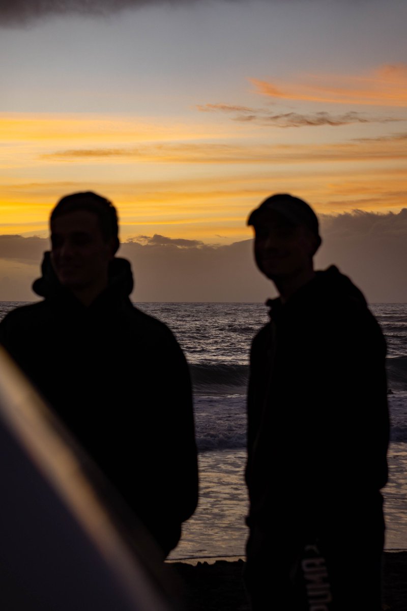 Diegodn1998's tweet photo. Con los muchachos viendo el sunset https://t.co/n0LNSETU3Z