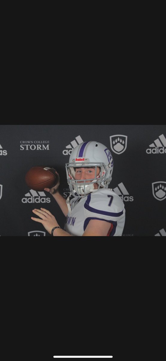 JoshDuBois10's tweet photo. Thank you @EShourds5 and @_Coach_Franz  for a great overnight visit, great experience @CrownCollegeFB https://t.co/62phOxvq0p