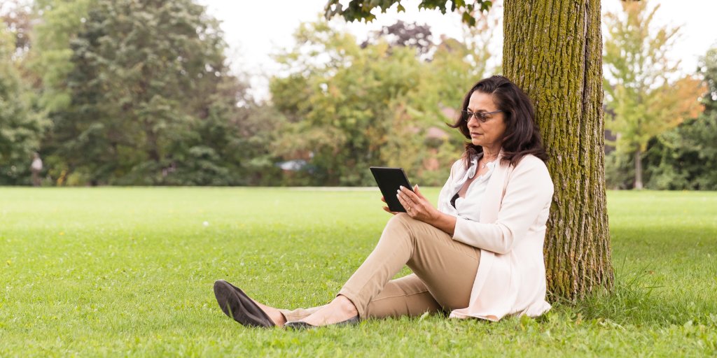 Kobo_ES's tweet image. A partir de hoy nuestros días serán más largos, pero que eso no te robe la calma, con tu #KoboSage puedes leer a cualquier hora y en todo momento. 🌞🌜

Su pantalla con #ComfortLight PRO permite controlar el brillo y la luz azul.

#Solsticiodeinvierno