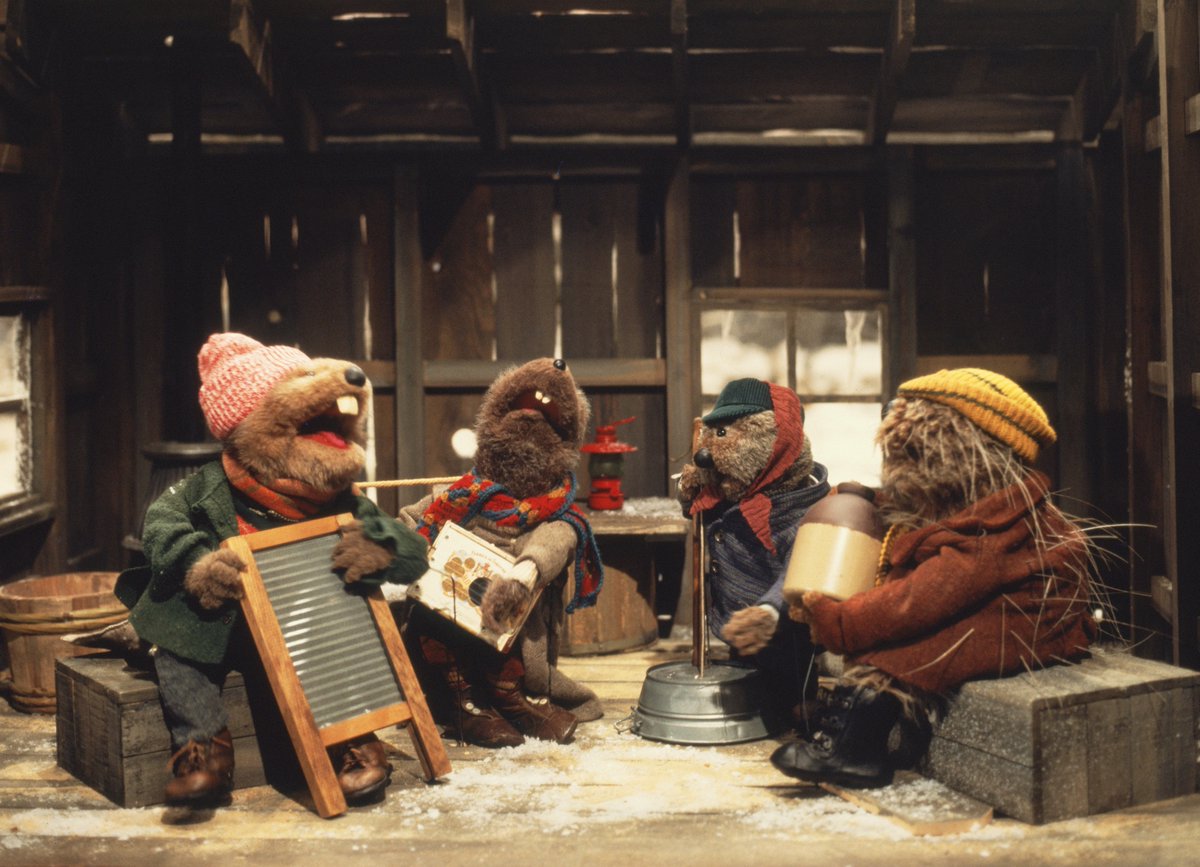 My all-time favorite holiday special is Jim Henson's #EmmetOttersJugBandChristmas 🦦🎄 For <a href="/SYFYWIRE/">SYFY WIRE</a>  I updated my Oral History w/ <a href="/IMPaulWilliams/">Paul Williams</a> #CherylHenson #DaveGoelz #MarilynSokol &amp; new memories from <a href="/TheFrankOzJam/">Frank Oz</a> &amp; the <a href="/emmetotterlive/">Emmet Otter Live</a> producer ❤️

syfy.com/syfy-wire/jim-…