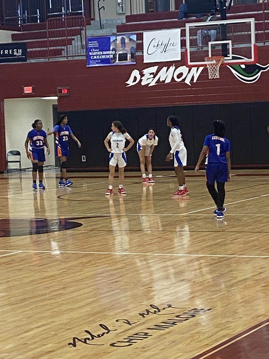 wr_allstars's tweet photo. #ScreaminDemonInvitational

Halftime:

@LadyWarhawksBB- 25
@LadyChargersWBB- 20

@LadyWarhawksBB:
Gabby Tribue- 9p

@LadyChargersWBB:
@TrazurC- 10p https://t.co/ybfRb3QFjf