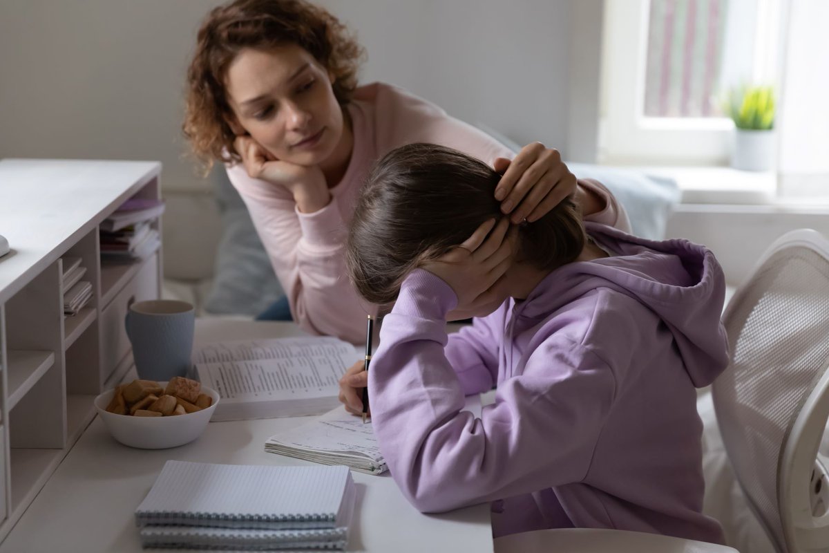 SRCDtweets's tweet photo. First large-scale study of #Adolescents during #COVID-19 finds well-being tied to quality of relationships with adults by @suniya_luthar (@AConnectionsCo, @TeachersCollege), Lisa S. Pao &amp; @NinaKumar407 (@AConnectionsCo) https://t.co/ZQ9YnMIZjW https://t.co/XX9ji6fem5