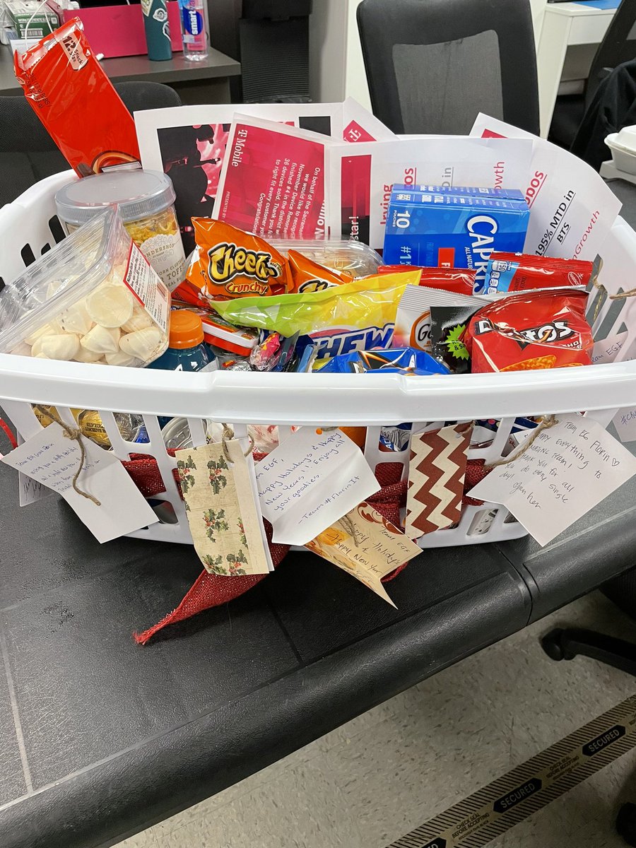 Thank you to our amazing team that came to visit EGF and spread some Christmas cheer! You are all greatly appreciated! <a href="/LAS_SAC/">Lisa Audet Sayers</a> <a href="/5GMielad/">Mielad Majlessi</a> <a href="/leba99/">Abel Santana</a> <a href="/s_salhan/">Sunny Salhan</a> <a href="/navdeepdosanjh/">Navdeep Dosanjh</a> <a href="/OvesonAndi/">Andi Oveson</a> @DrewpyTM <a href="/JennnHer/">Jennifer Her</a> <a href="/ravinita28/">Ravinita Prasad</a> <a href="/LT_ltran3/">Linda Tran</a> <a href="/tracimaeducusin/">Traci Mae Ducusin</a>