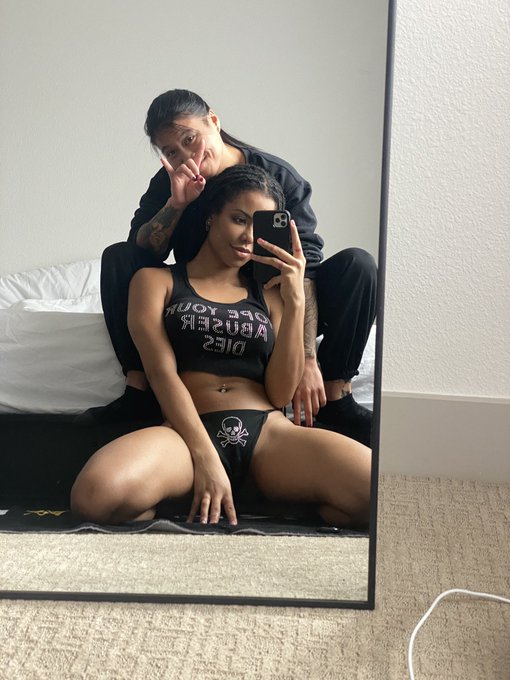 3 pic. all that's left is love and rage https://t.co/Yw4RPD0iAw<a href="/tag/mvsales"class="tags"><span>#mvsales</span></a>