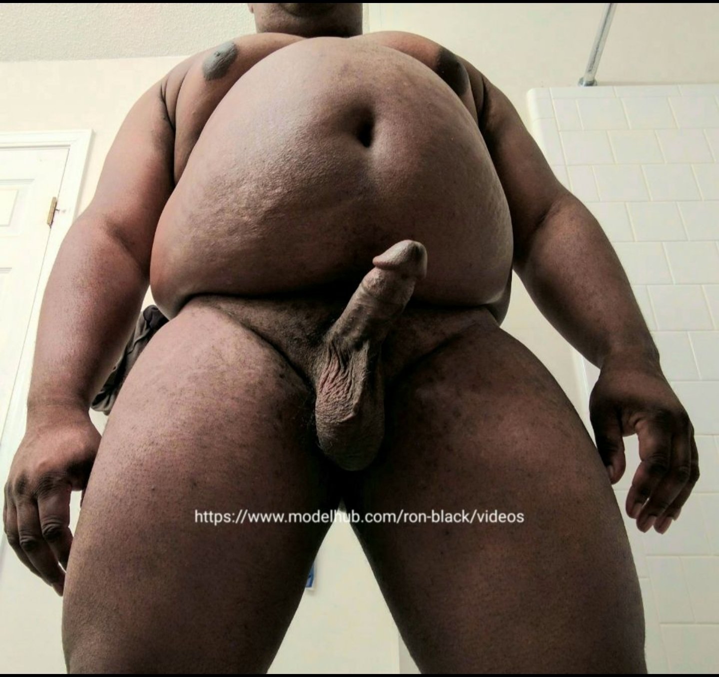 Is it #tummytuesday #chub #daddy #thickaf #zaddy #bi #top #teambigbois #thickdaddy #chub #dl #tummietuesday #thickdick #fatboytwitter #BigGuyTwitter #blackchub https://t.co/yRbov7gNpy