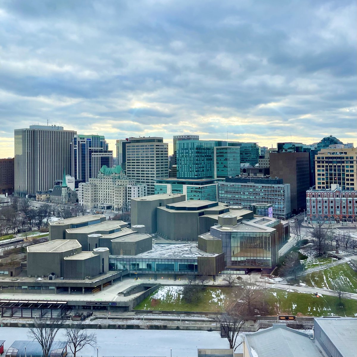 We never get tired of these views! 😍