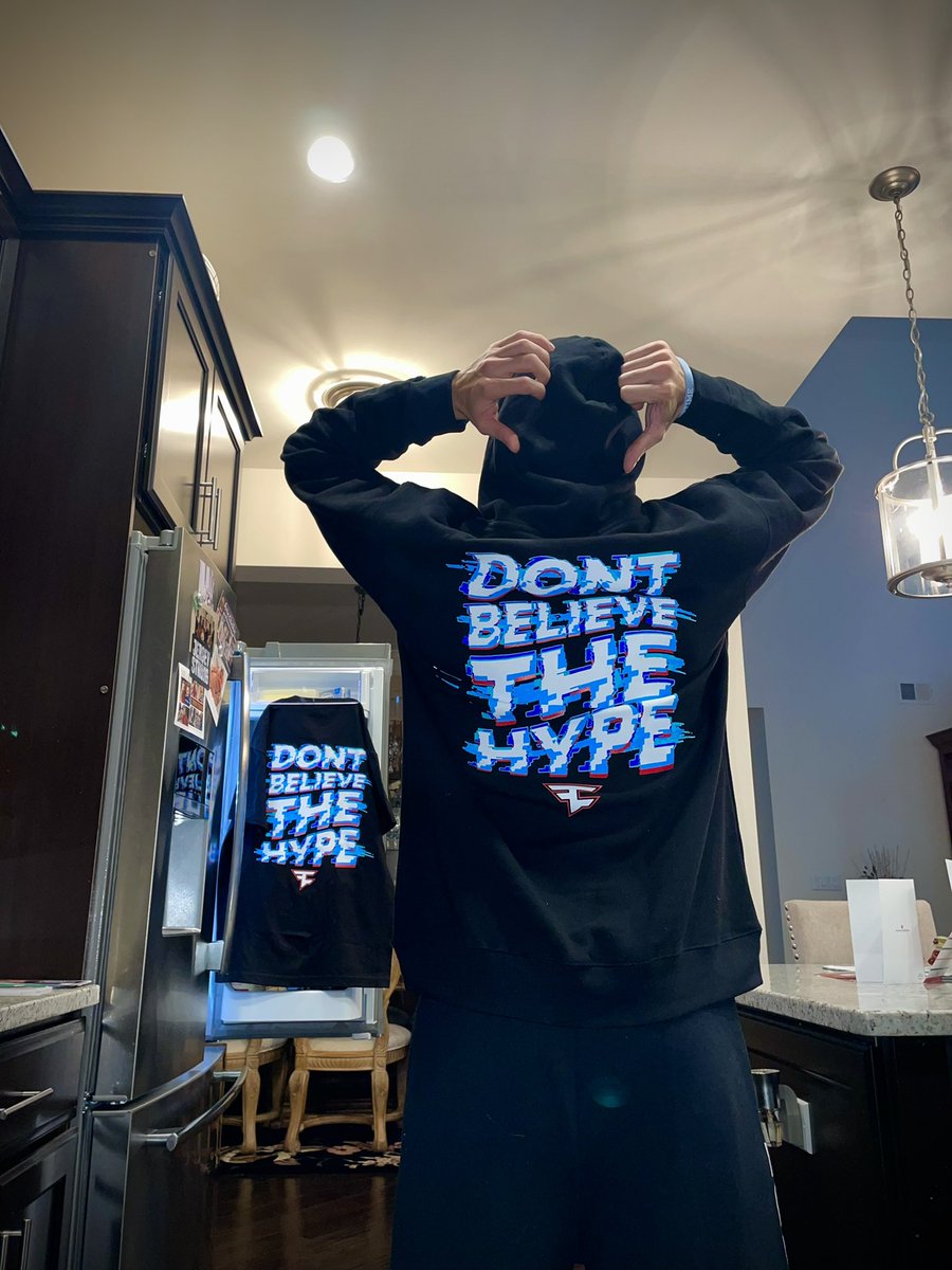 ZitoFN_'s tweet image. GOT THAT NEW @faxuty MERCH, ITS OUT RN 🔥💙