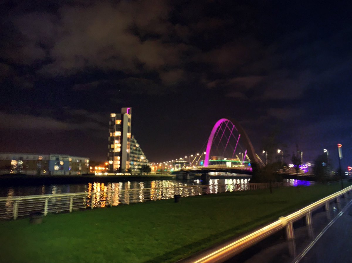 Why wouldn't we?
#Glasgow
#SquintyBridge
#ClydeArc