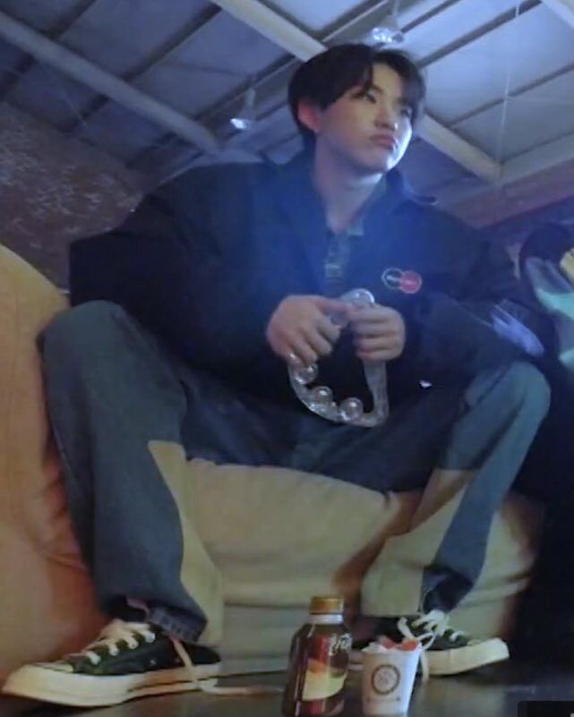 hoshgallery's tweet image. boyfriend hoshi has two moods:
being sulky                  being hot 

#호시 #HOSHI #SEVENTEEN