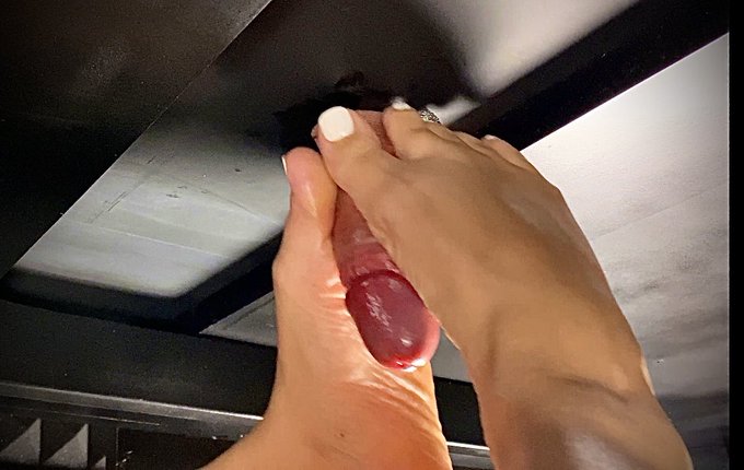 New free video upload to https://t.co/7ilSfTsRgu cum get milked!! https://t.co/FEm2DwEiKM