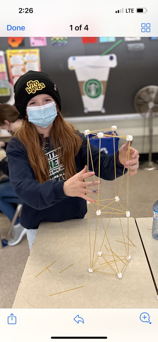 MrsMessen1's tweet photo. 6/7 students getting in on some holiday building fun. #STEM #MerryChristmas https://t.co/6zV7EdwguO