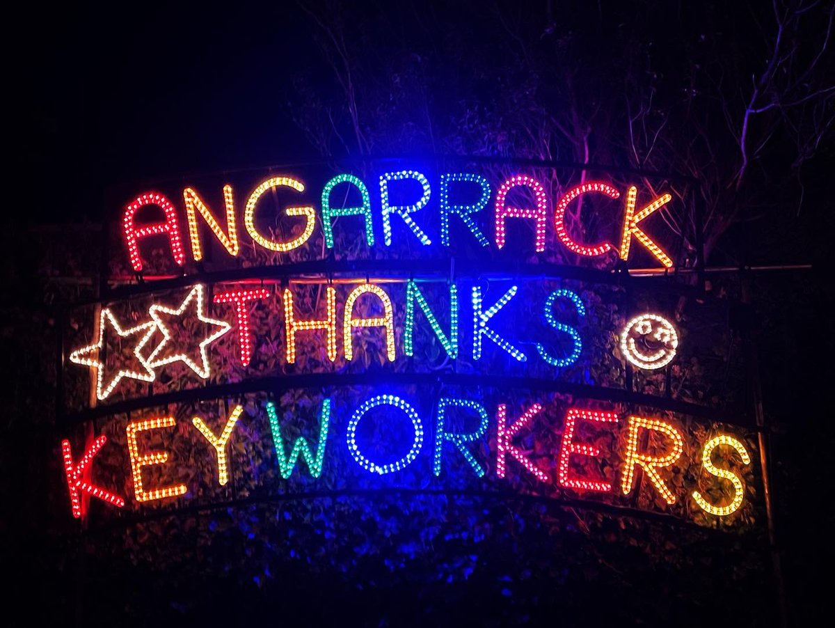 iamdanielpascoe's tweet photo. A very festive evening 🎄
Montol Lowen!
#montol #penzance #mousehole #angarrack https://t.co/wn67JzuKiS