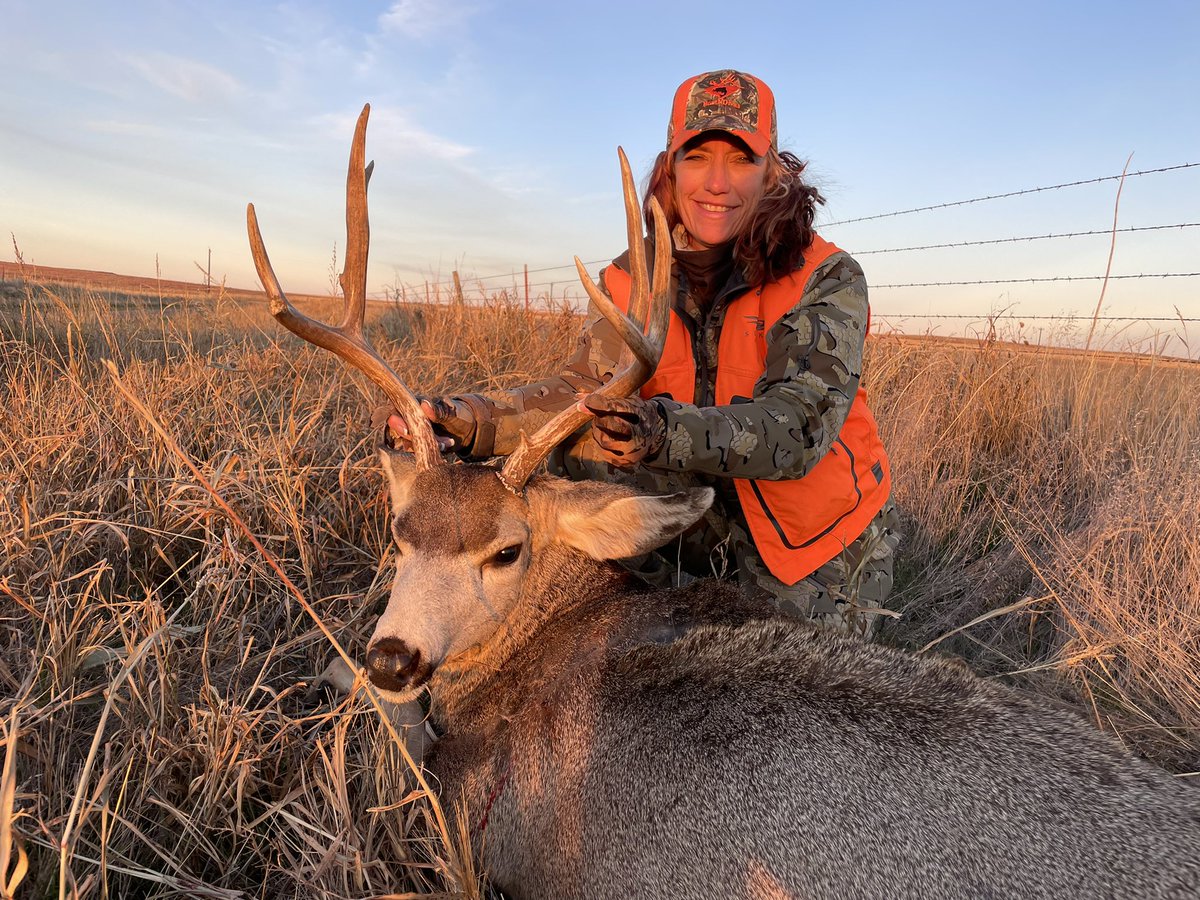 huntNdivas's tweet photo. Our Oklahoma bucks #rifle #orange https://t.co/fnmbRgMZ3W