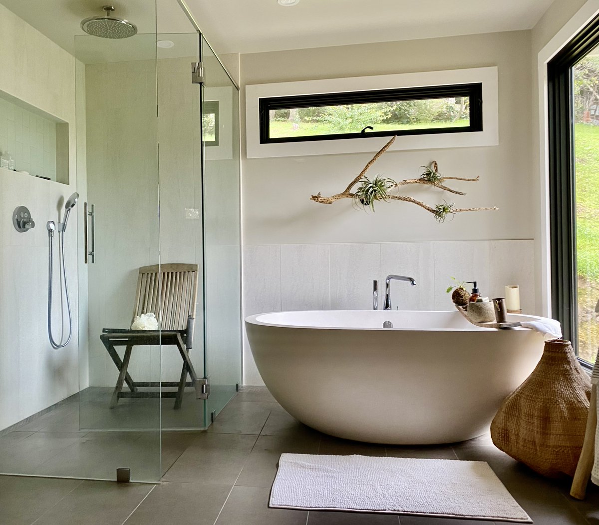 designnapa's tweet photo. We turned this master closet into a beautiful oasis. Picture yourself relaxing in this spacious @Native_Trails tub, looking out the window w/a glass of wine after a long day of work!
Wall & floor tiles: Porcelanosa
#masterbathroom #remodel #nativetrails #napavalley #porcelanosa https://t.co/KD9gmyrh5l