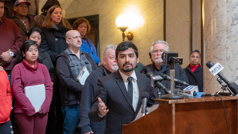 Save the date for our annual Civic Engagement Day at the Mississippi State Capitol—we’ll gather Wednesday, January 26, 2022 to voice our opposition to any anti-immigrant proposals and advocate for the expansion of human rights for all. 
yourmira.org/2021/12/08/sav…