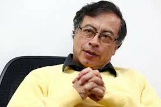 AndresMartiPSUV's tweet photo. #21Dc Es momento de tener madurez política, ni Boric en Chile, ni Castillo en Perú, ni Petro en Colombia, son aliados de la extrema izquierda pero tampoco son títeres de USA, EU y Grupo deLima ya eso es ganancia para la #PatriaGrande .@NicolasMaduro @dcabellor @BenitoPSUV https://t.co/iMdKwB0vYX