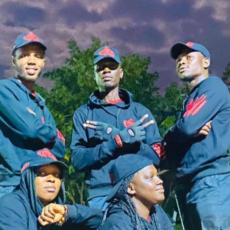 greencampiam's tweet photo. La 23e édition est bouclée. Et l'expérience reste unique.  Ceux qui l'ont vécus vous l'affirmeront. Bon retour aux honorables de #Dakar et #Bamako.  Ce qui se passe à #Kedougou.... 🧐😬🤐#PIK2021 https://t.co/M7cxDhDU6K
