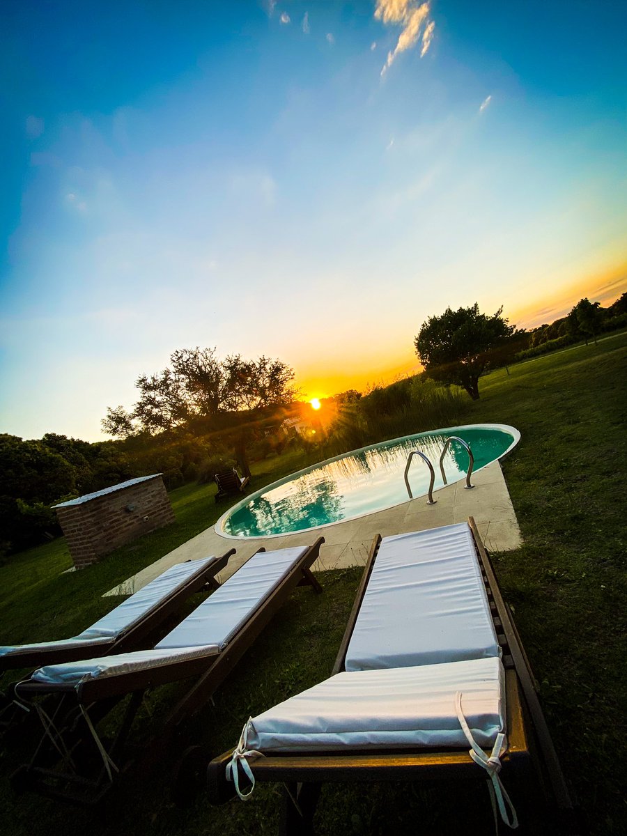 Atardece en <a href="/ElNidoTreehouse/">El Nido Treehouses</a> Colonia del Sacramento
