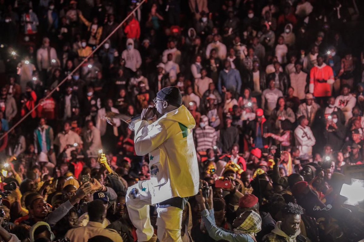 🔥Dope Show🔥

Merci pour la confiance 
<a href="/nitdoff_killah/">Nitdoff 🇸🇳</a>
Shaheim Chamber
🥂Let's go to the next steps 🥂
.
.
.
.
.
#show_of_the_year #soty2021 #show #rap #hiphop #galsen #galsen221 #dakar #sénégal #nitdoff #nitdoffkillah🎤🎤🇸🇳🇸🇳