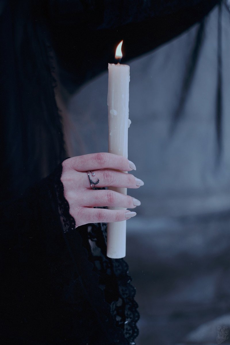 NatalieIna's tweet photo. I wish you a wonderful winter solstice βοΈ
Let your spirit, as the light of thousands of candles, warm you in this cold time and dispel the waves of darkness π―οΈβ¨
#WinterSolstice #Yule #winterlove #winter #seasonspoetry #NatalieIna https://t.co/WKkBMwArw0