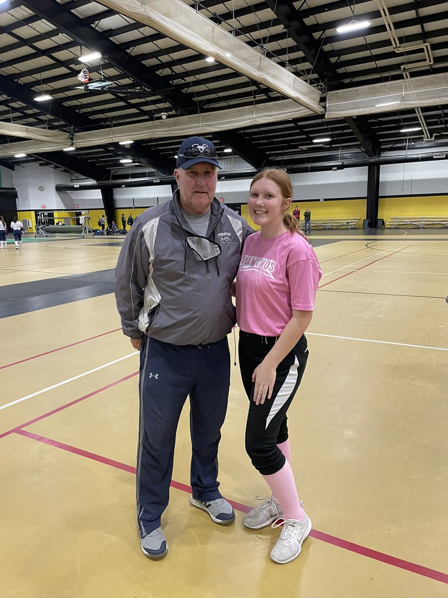 Sunday Funday!!! Big thanks to all the coaches who came out to the clinic on Sunday! I appreciate your time working with us! #diamondsatwork #softballgrind <a href="/moraviansb/">Moravian University Softball</a> <a href="/ESUWarriors/">ESU Warriors</a> <a href="/NYUSoftball/">NYU Softball</a> <a href="/KUBearsSoftball/">Kutztown University Softball</a> <a href="/mulesoftball/">Muhlenberg Softball</a> <a href="/WilmUSoftball/">WilmU Softball</a> <a href="/FandMSoftball/">F&M Softball</a> <a href="/diamonds18u_/">Diamonds 18u Showcase</a>