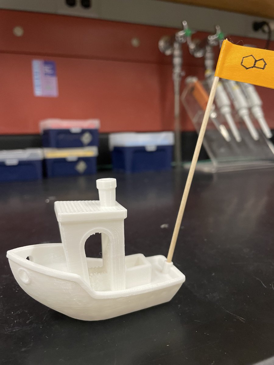RobDickLab's tweet image. Our very first print with our @ff3dprinters Guider IIs - Iron Throne Benchy! Next, we'll test the integrity of different filaments at cryogenic temperatures  #3DBenchy