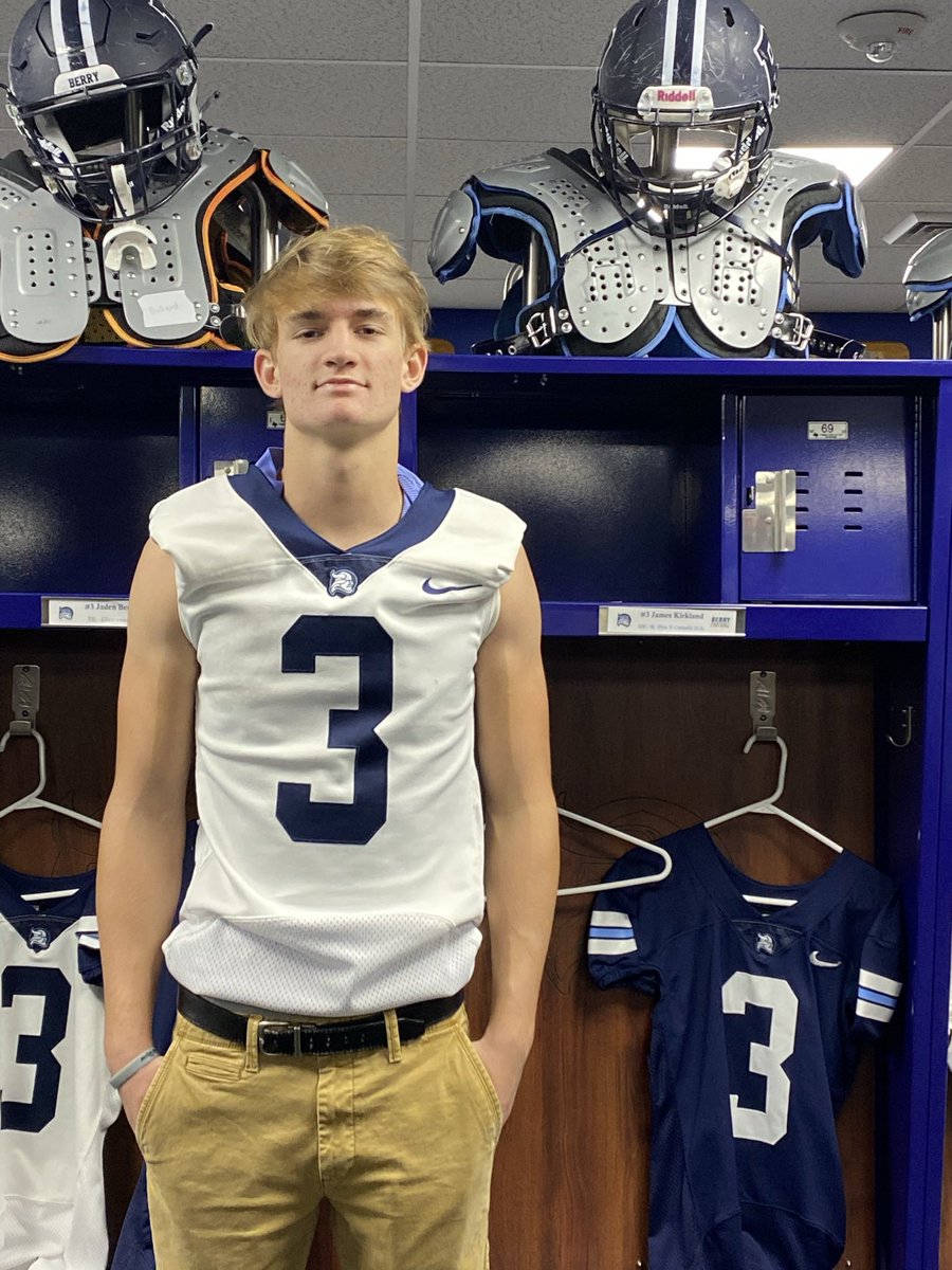 jameskirkland_3's tweet photo. After a conversation with @BCCoachK, I am very thankful to say I have received an offer to continue my football career at Berry College 🔵⚪️!!! @Rich_DBs @RecruitGeorgia https://t.co/WxpGrPkint
