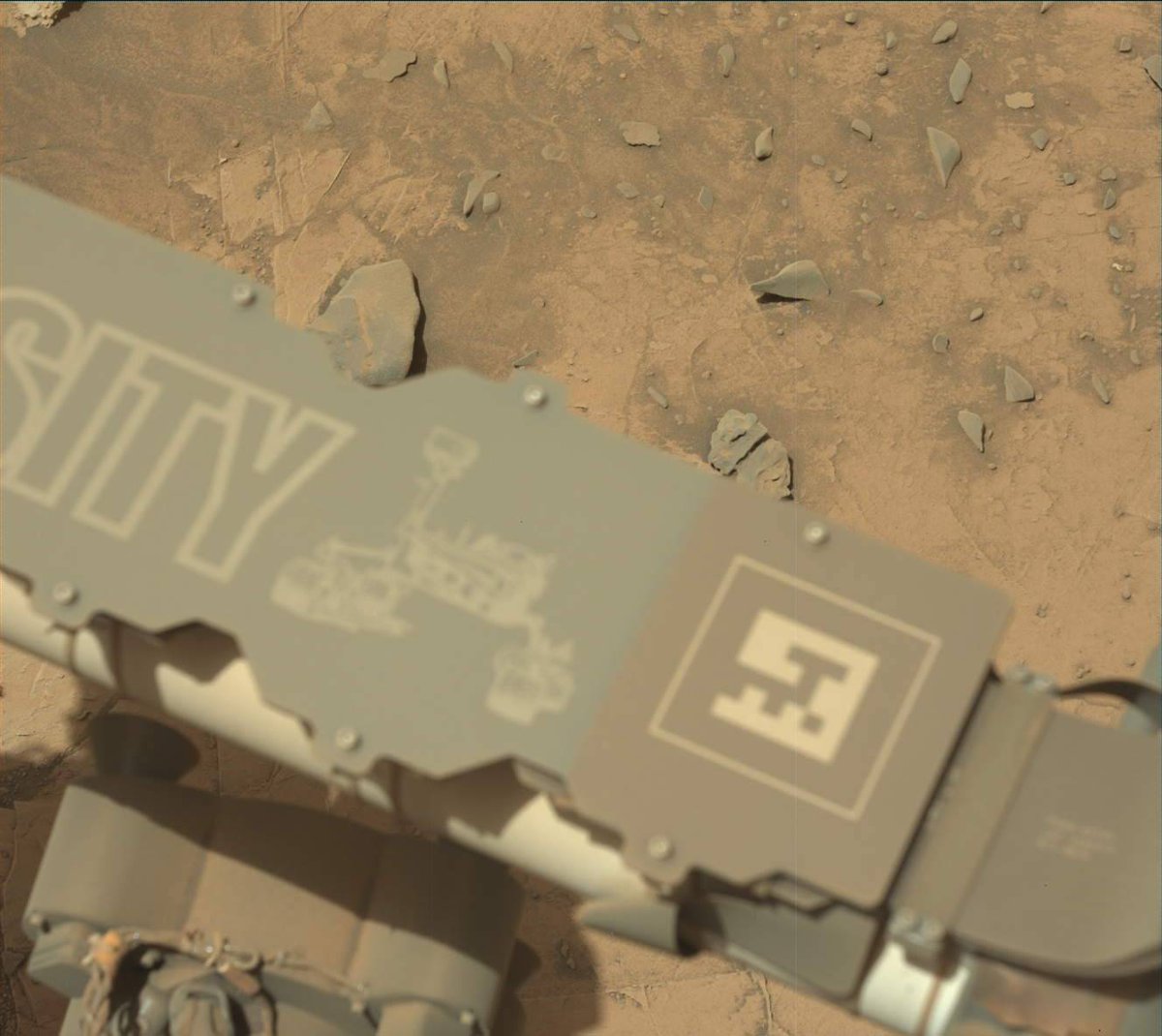 MarsMissionImgs's tweet photo. #CuriosityRover image taken on #Sol3330 with #Mastcam #Mars #NASA #Space https://t.co/EgG8z7FK18