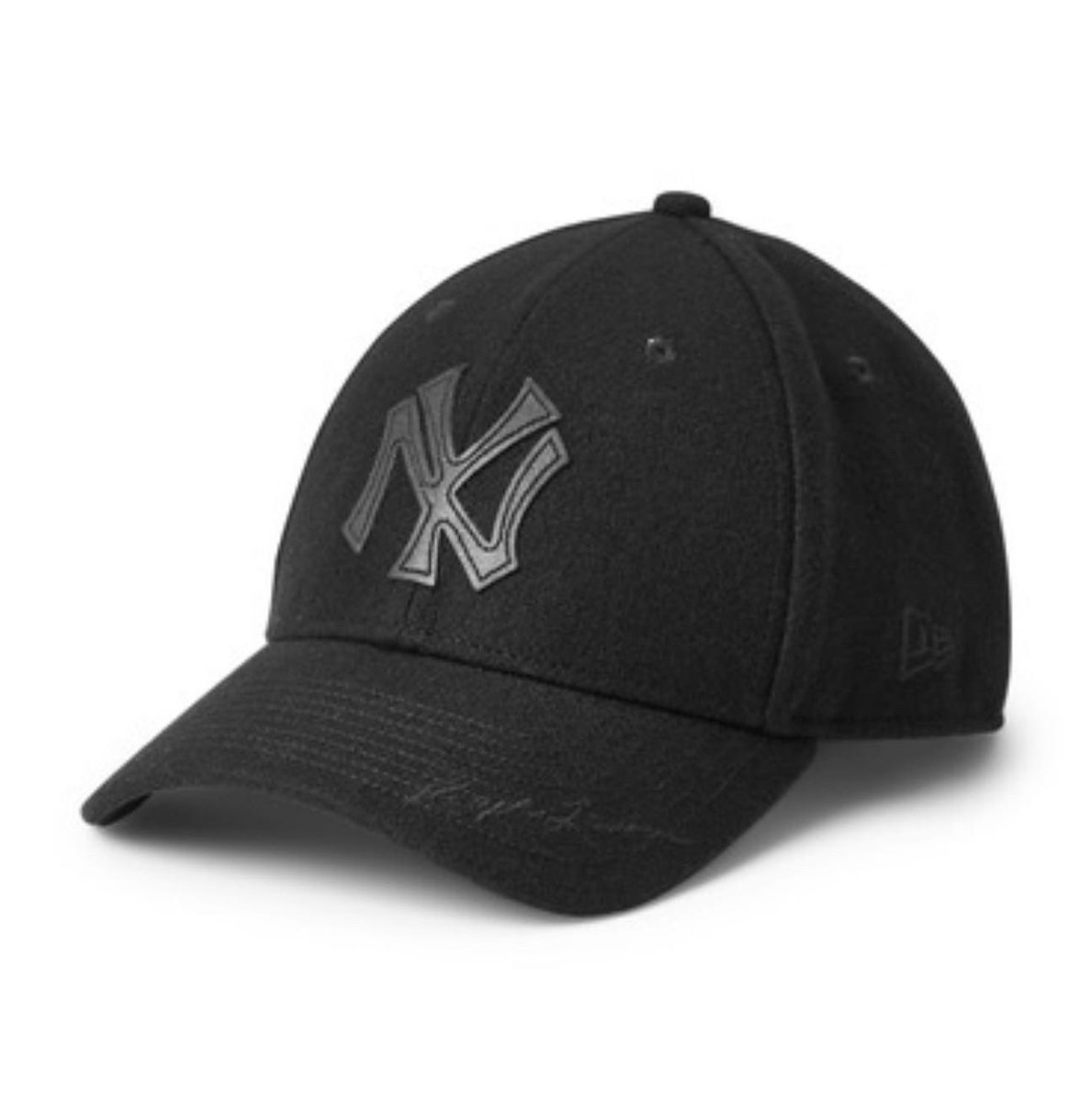 modells yankees hat