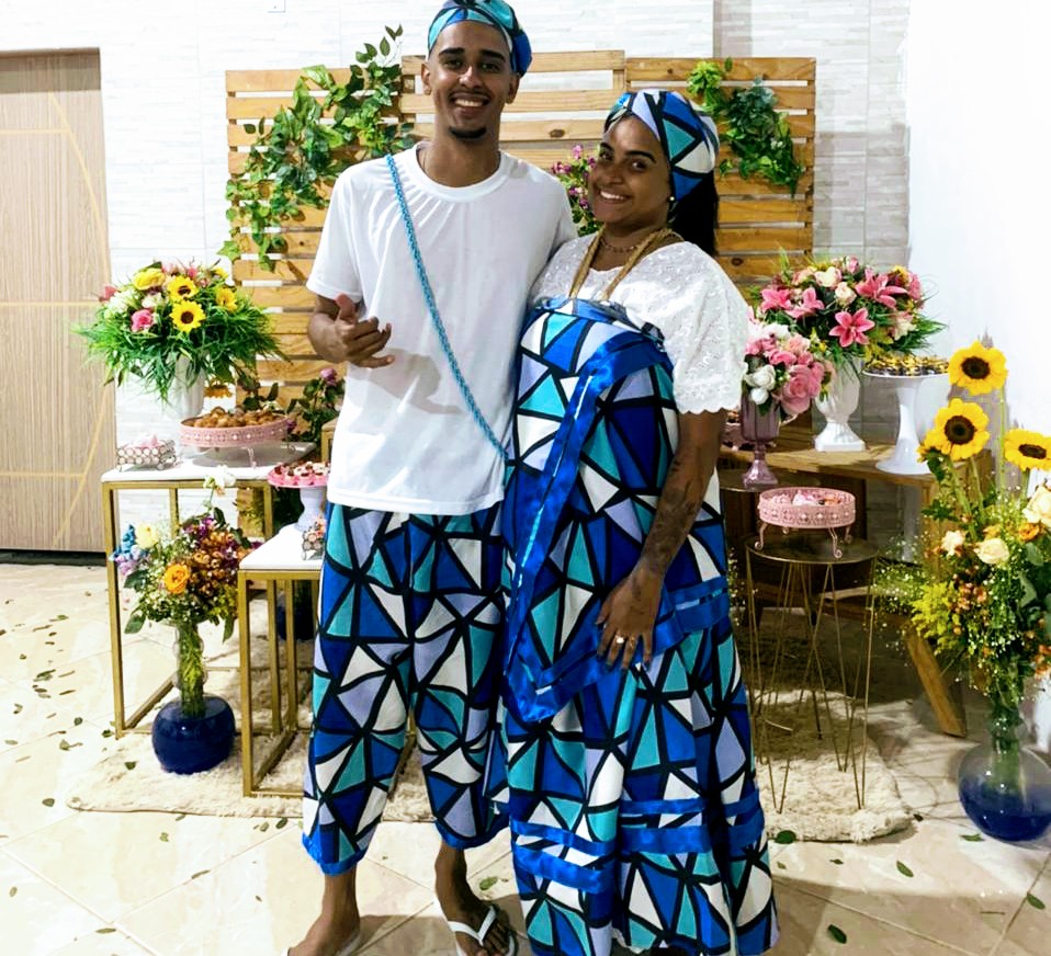 Merveiilleuxx's tweet photo. Minha jóia mais preciosa, cuidarei de você como mãe Osun e pai Ogun cuida de nós, te amo💙💛
#Pardejarro @crfmarinho0 https://t.co/7hPc3jGDsS
