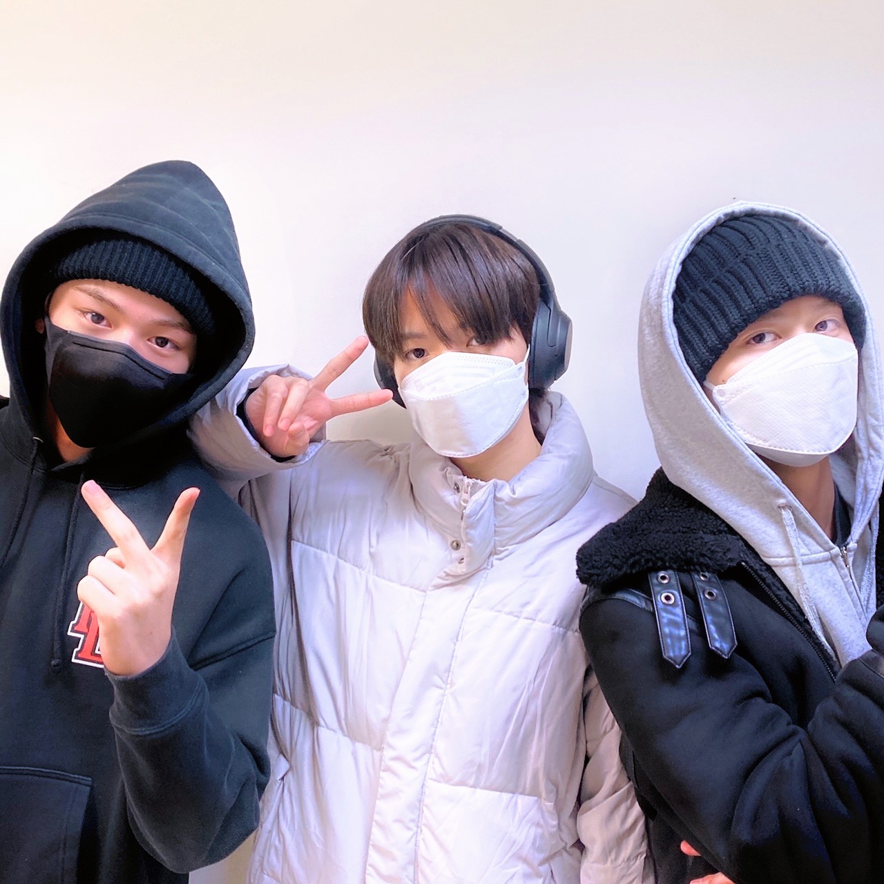 い ろ 👑 على X: 