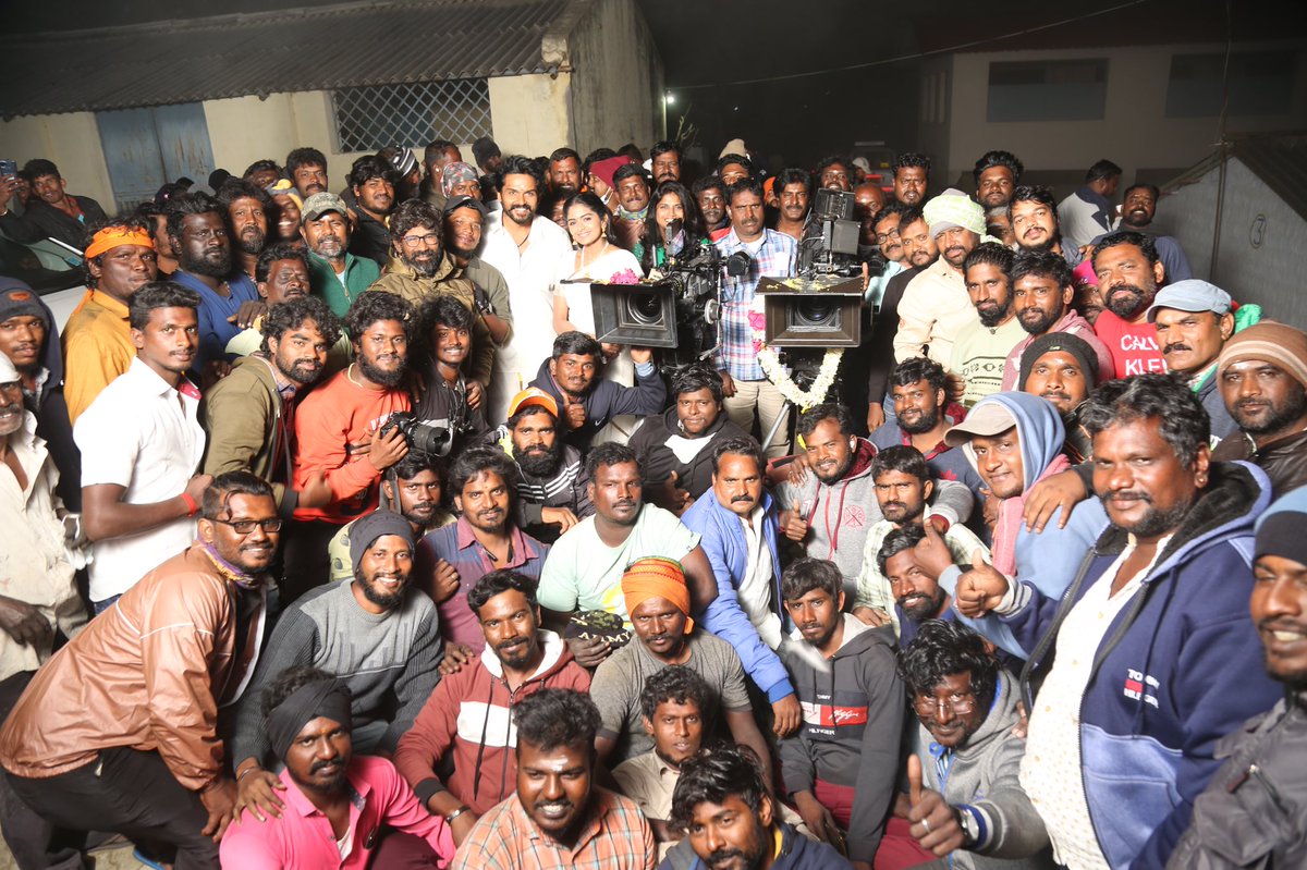 AditiShankarofl's tweet photo. #viruman completed!This movie has been nothing less than a dream come true. Going to miss the viruman team so much,you all are so close to my heart♥️ @dir_muthaiya @Karthi_Offl  @2D_ENTPVTLTD @selvakumarskdop @Suriya_offl @thisisysr https://t.co/gm35ONmMsJ
