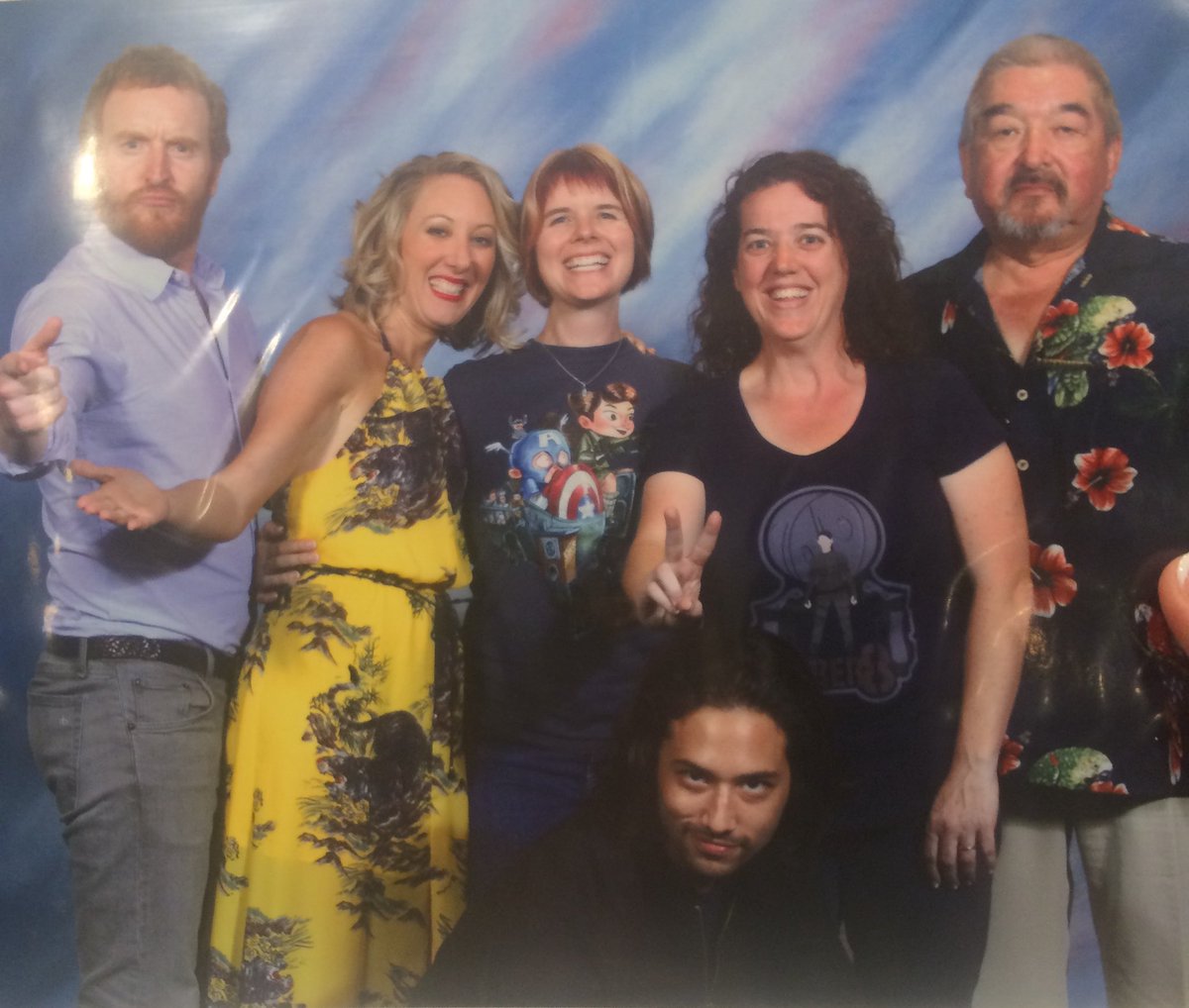 ocean363's tweet photo. @BarryHod1 @bringbackdefi @DefianceWorld @StephLeonidas @GrantBowler @TonyCurran69 @MsJaimeMurray @juliebenz Same! I miss this show and the fun live tweets with the cast! @TrennaKeating #Defiance https://t.co/wAkONuH6A8