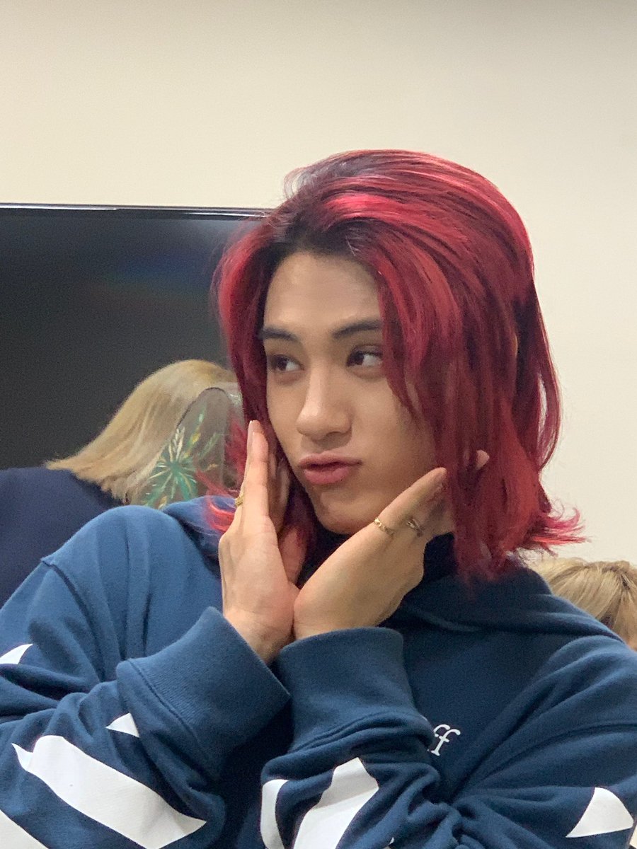 ผู้หญิงเป็นสาวไวกว่าผู้ชายอยู่แล้ว ดูอย่างเจ้ทแลกเพิ่งจะมาเปนสาวเอาวัยนี้