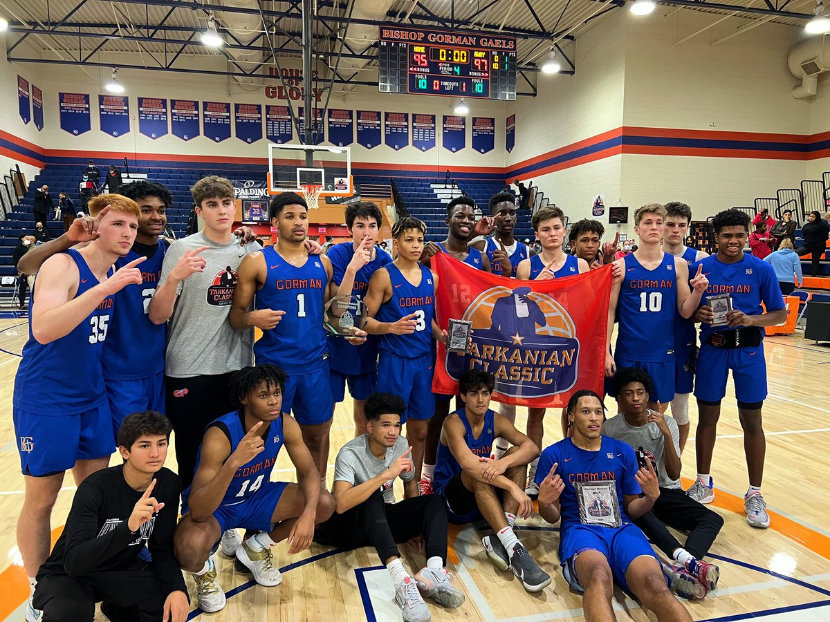 TarkClassic's tweet photo. .@TarkClassic platinum division champs 

@gormanhoops https://t.co/C83q09RlrW