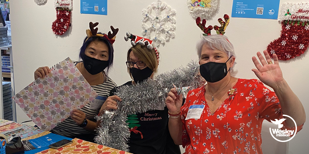 wesleymission's tweet photo. Not enough time to wrap all your presents? We’ll do it for you. 🤩🎄
Drop in to our #GiftWrappingService at @KinokuniyaAust, and make a donation to wrap up homelessness this Christmas.
More details here: https://t.co/m5fWoVR5Iq https://t.co/OLtqjEtJGl