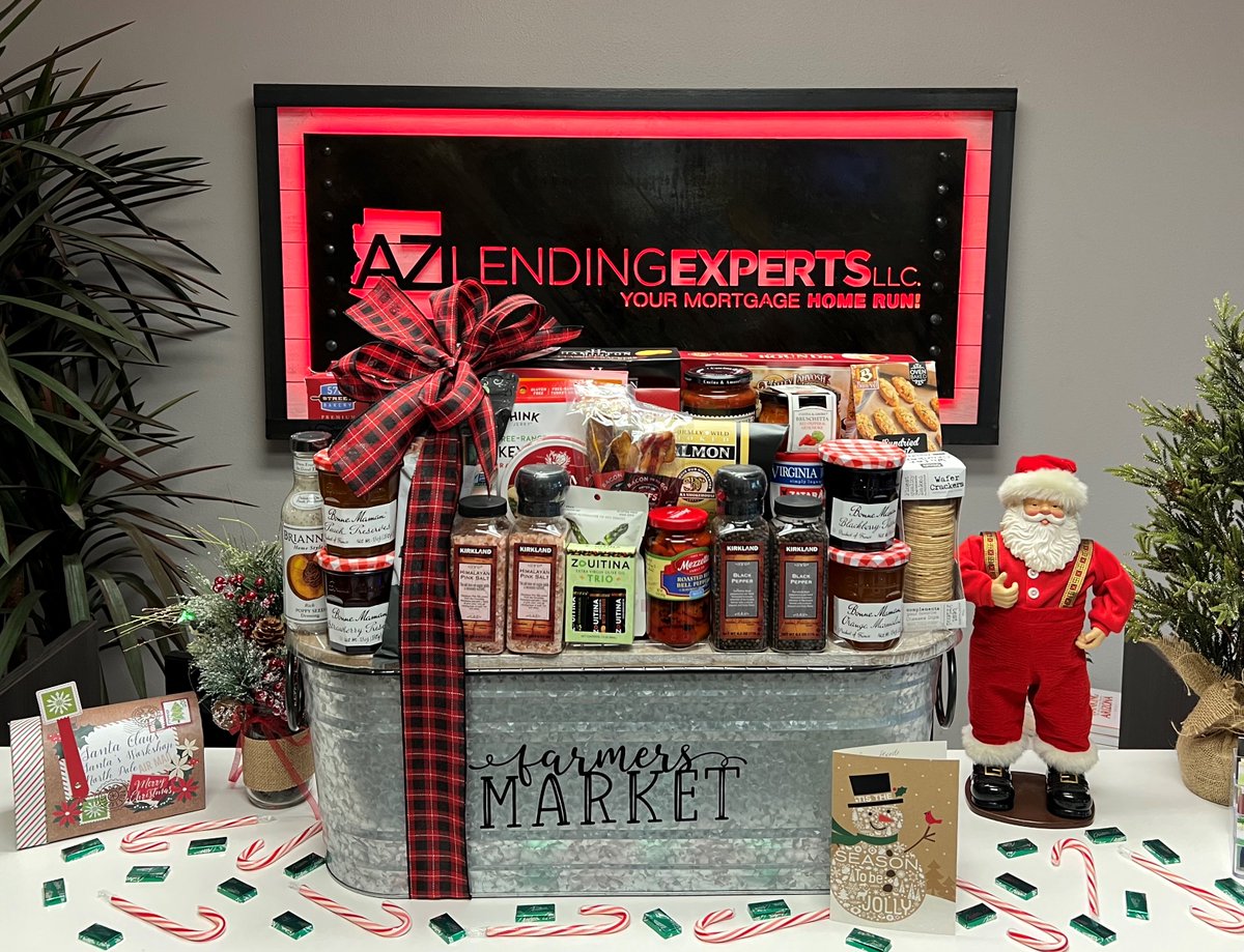 azlendingexpert's tweet photo. Thank you @flagstar  for this great holiday basket! https://t.co/BdKz7AoJsp