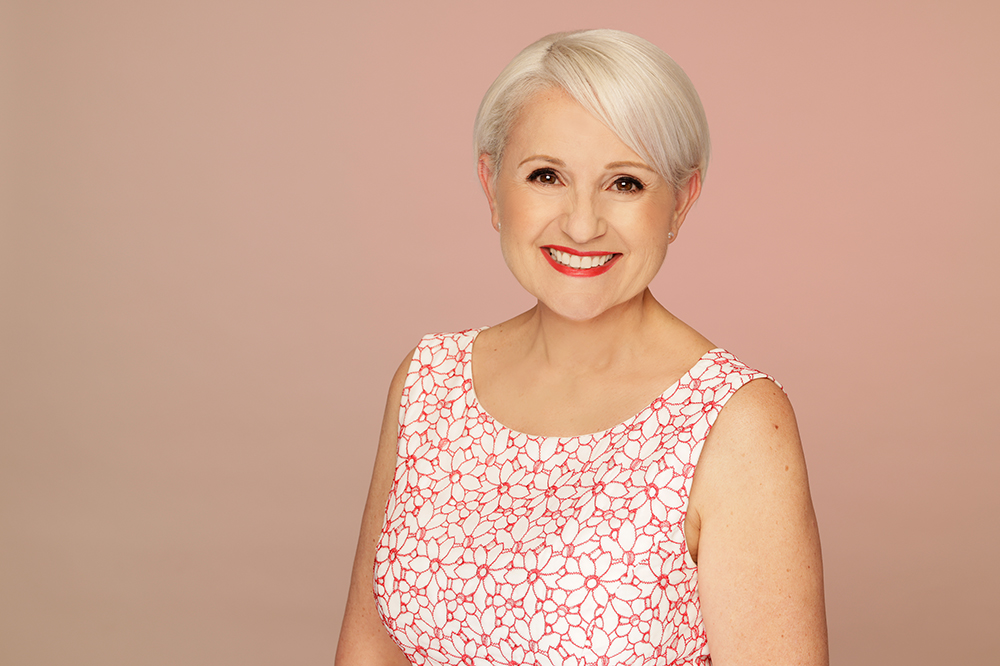 valeriegmiller's tweet image. A second photo. Maybe for a huge New York Times exposé. Wake up Valerie !!! Or in the dulcet tones of Darryl Kerrigan (The Castle Aussie movie) ... tell ‘er she’s dreamin’ 🤣🤣🤣🤣 #aussieauthors #writingcommunity