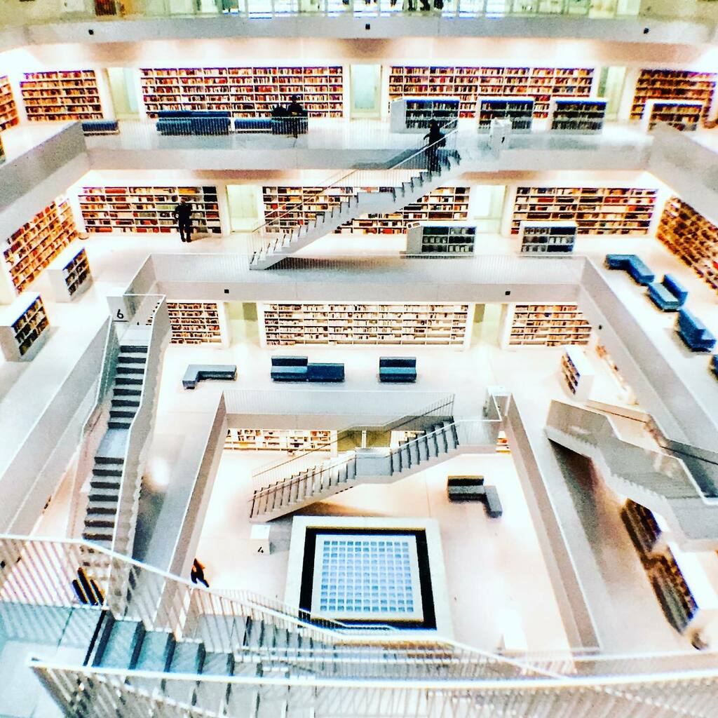 d240i's tweet photo. one of few amazing libraries i’ve been to… on the outside, it didn’t seem to amount to much. but on the inside, it was a different world. don't judge a book by its cover. #stuttgartlibrary #stuttgartbibliothek https://t.co/oIlGERxa9b https://t.co/ap1iilPuej