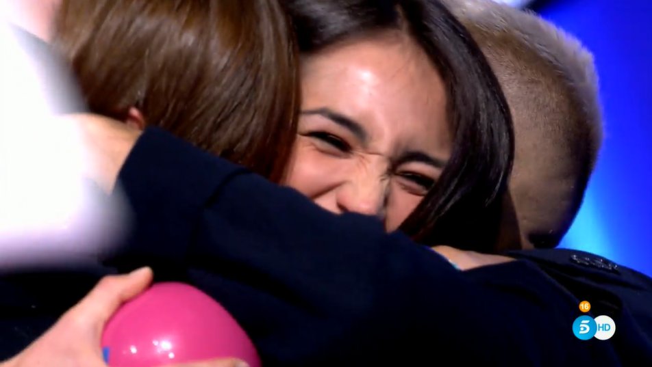 SecretStory_es's tweet photo. ¡La esfera de 50.000 € corresponde al número 2! #SecretSemiFinal https://t.co/tpuxjo3sXJ