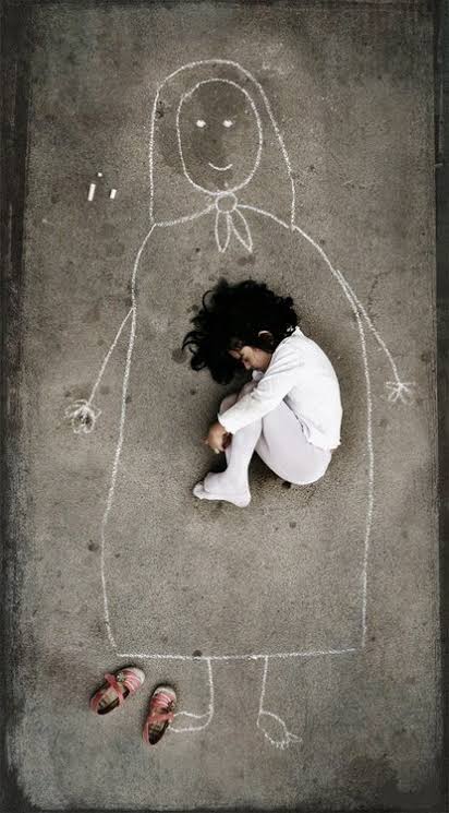 Mother, how are you today?
Here is a note from your daughter
With me everything is OK
Mother, how are you today?

Selamat Hari Ibu buat para Ibu hebat dimanapun, love U mom ❤️
Mother's Day