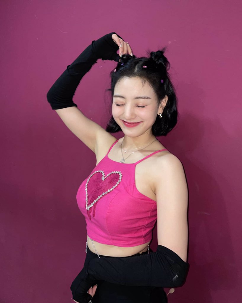 PARK JIHYO THE MOST BEAUTIFUL