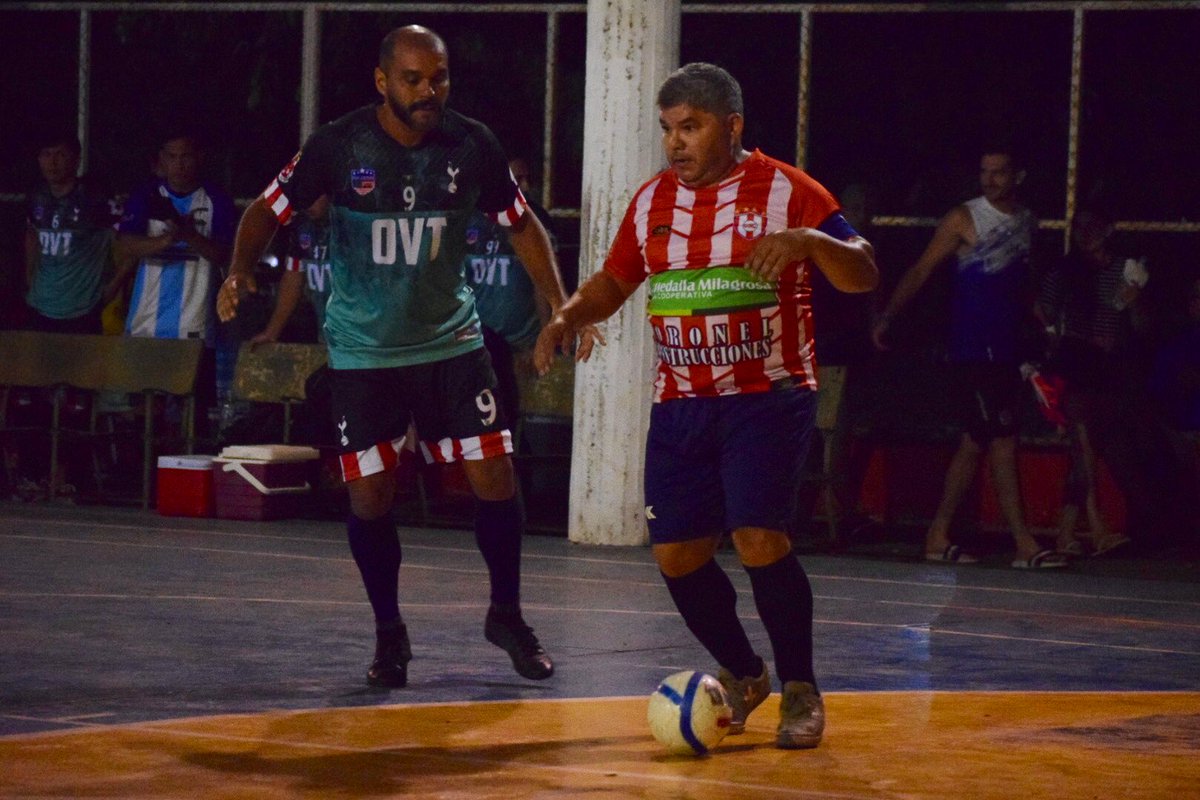 ffsfmoficial's tweet photo. 🔰Torneo de Preparación Senior C40- Semifinal Ida 

CNC 40 5-1 Sport Capiipery 

#FFSFM https://t.co/IGIwZdhrfl