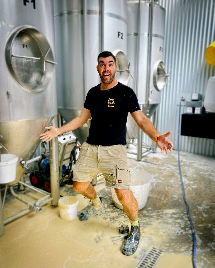 Van_Dieman's tweet photo. Last job of the year ✅, valve failed 😆
#limitlosses #merryxmas #tankfresh #forreallife #pilsner #yeast #shedone https://t.co/p9HVPsRliz https://t.co/XgzHupleik