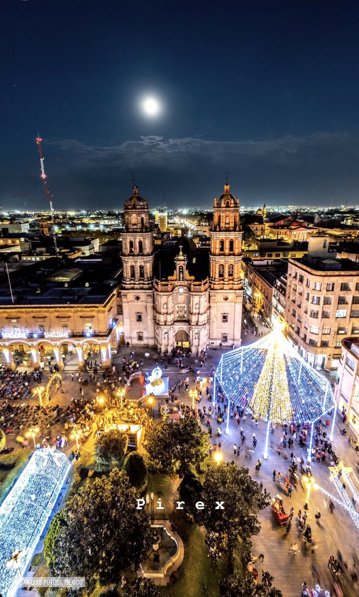 Potosinos_slp's tweet photo. Buenas noches San Luis Potosí 
Catedral Metropolitana 
Centro Histórico 
📸 @pirex_foto 
#ViveSanLuisPotosi https://t.co/ubOdGCkYpj