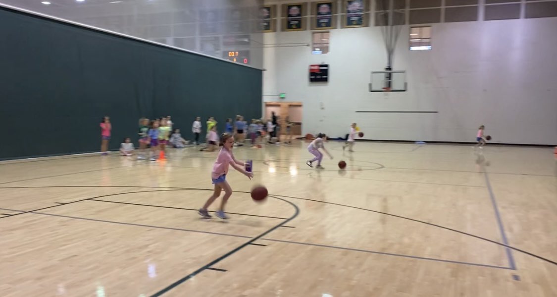 mbjh_athletics's tweet photo. A great few days at Spartan Holiday Basketball Camp! Lots of skills, game play and the annual Candy Sack Shoot! Future Spartans working hard!  @mtnbrookhoops @MBHSgirlshoops https://t.co/lKcGAzSs7J